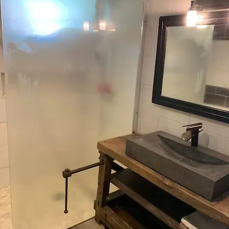 Maison Pierre Vue Sur Vignoble * Labarde